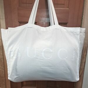 Gucci White Oversized Tote Cotton Garment Bag
